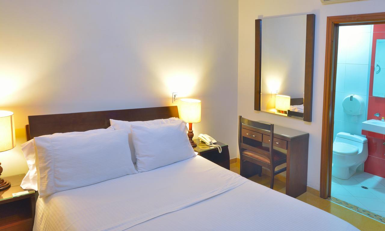בוקארמנגה Hotel Palonegro מראה חיצוני תמונה