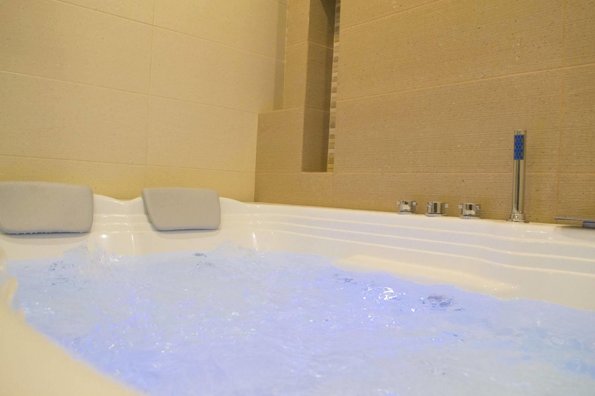 בוקארמנגה Hotel Palonegro מראה חיצוני תמונה